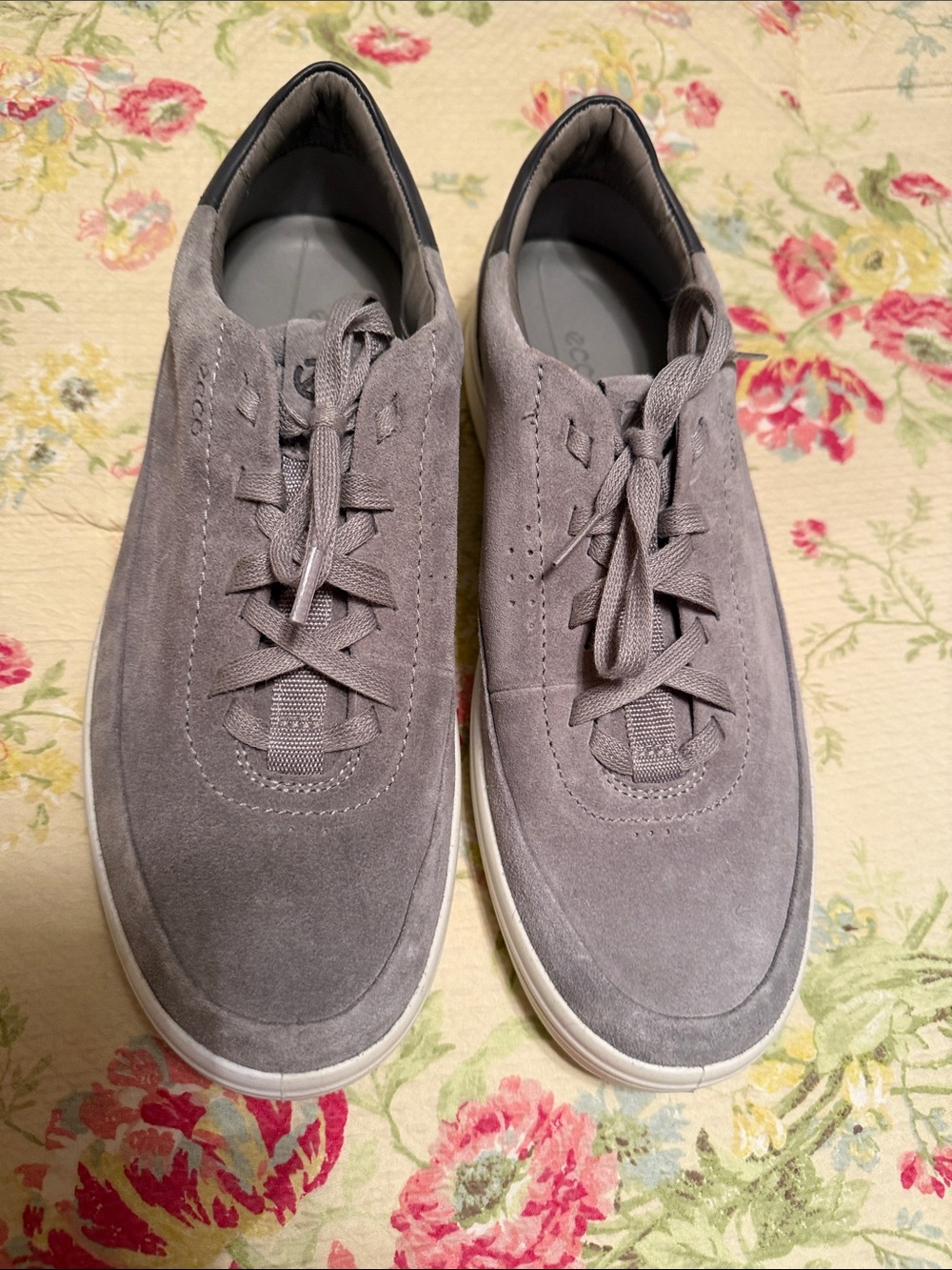Ecco Men's Gray Suede Sneakers